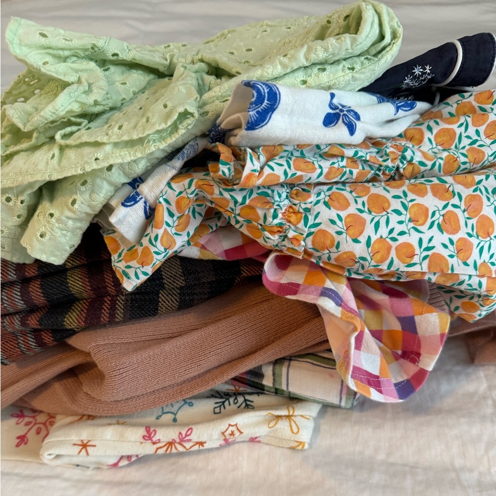 Lot of 9 dresses/skirts/romper - size 3t and 4t